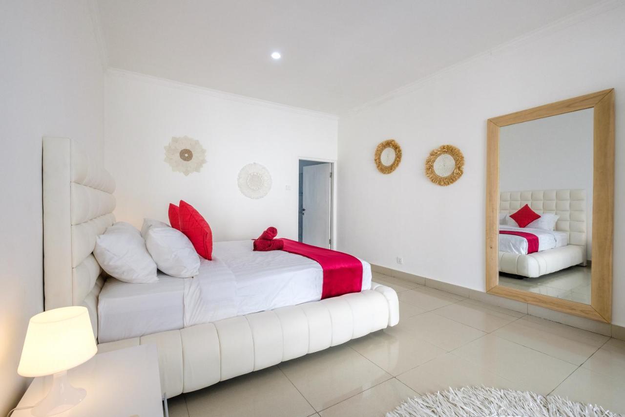 Luxury Minimalist Villa White Angel In Seminyak ภายนอก รูปภาพ